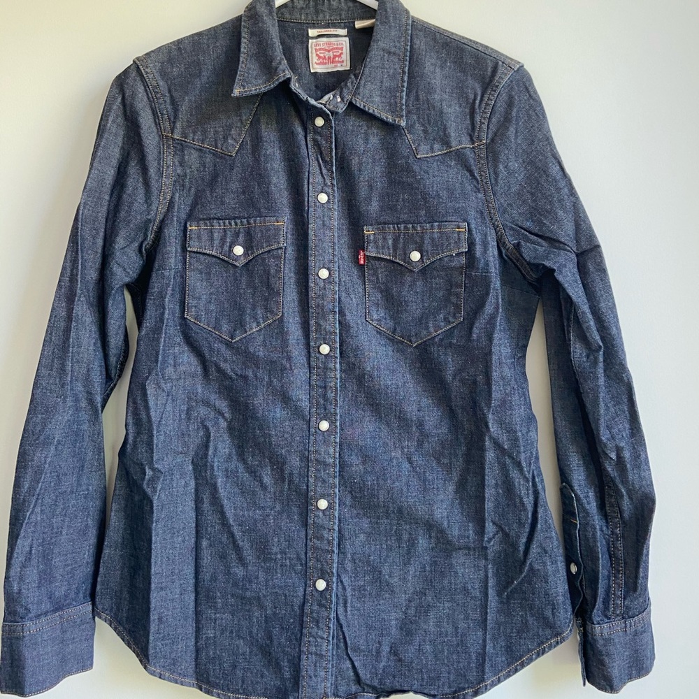 Levi’s Denim Pearl snap